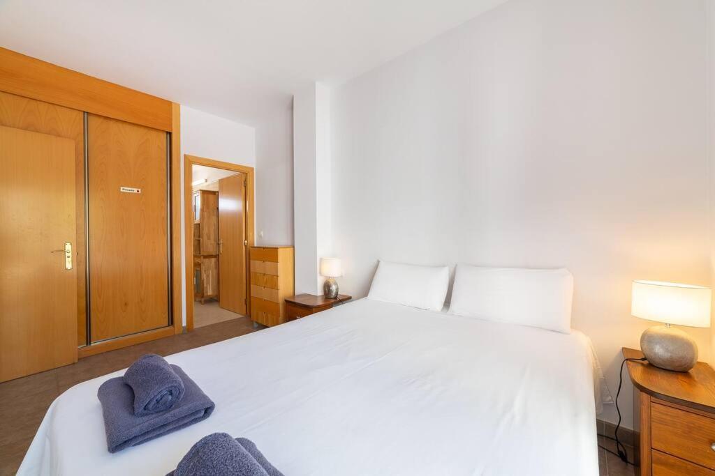 Trendy Homes Toyo Golf 알메리아 외부 사진