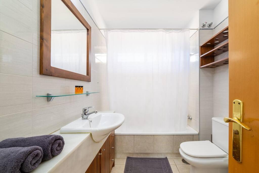 Trendy Homes Toyo Golf 알메리아 외부 사진