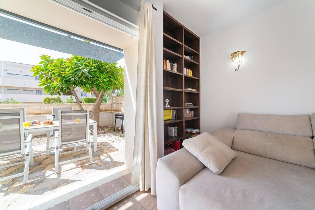 Trendy Homes Toyo Golf 알메리아 외부 사진